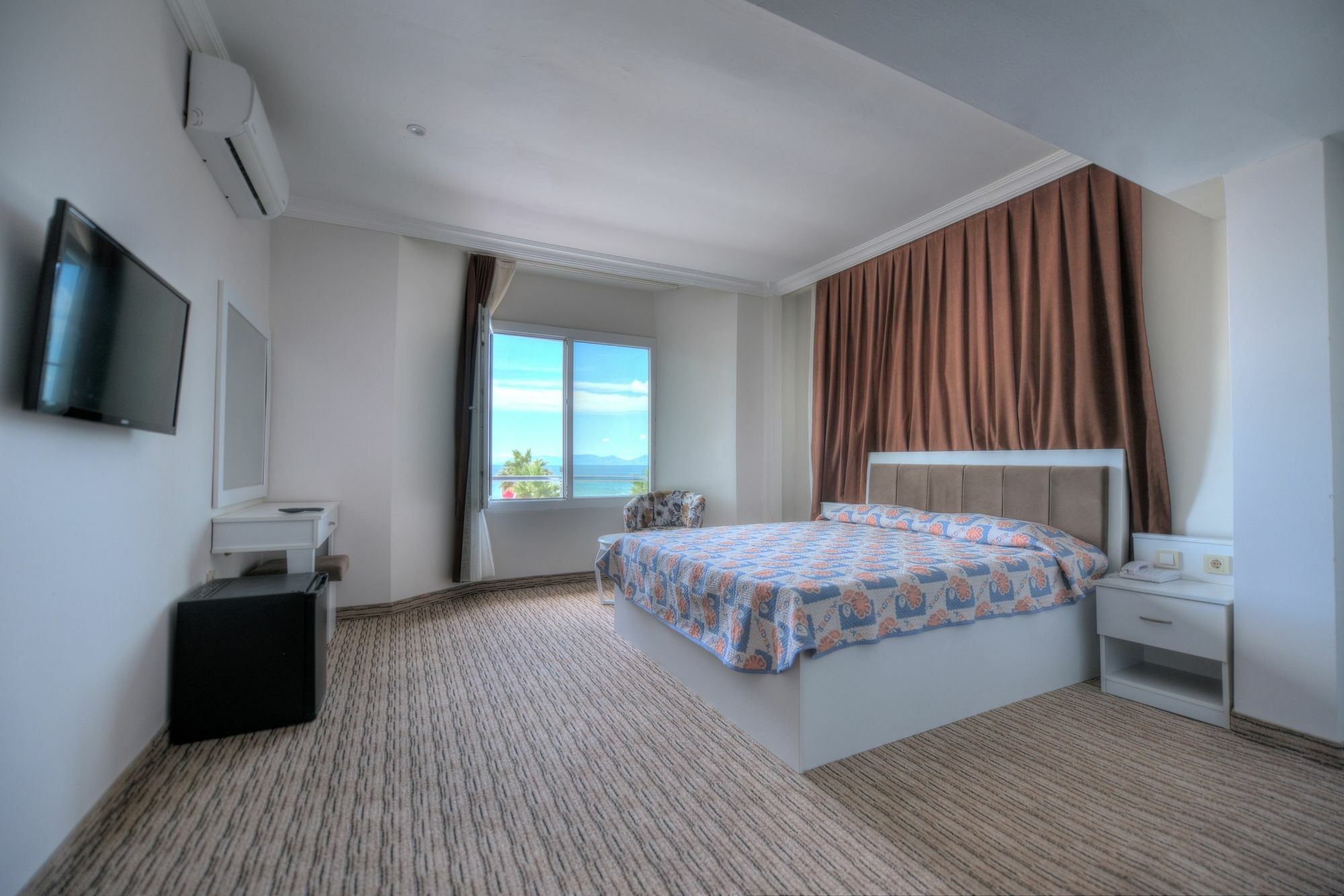 Alder Hotel Ayvalik Exterior photo